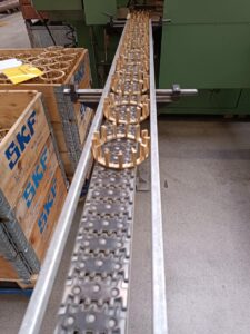 IMG 20231102 090658 - Odpowiednie pakowanie elementów metalowych Przenośniki transportowe